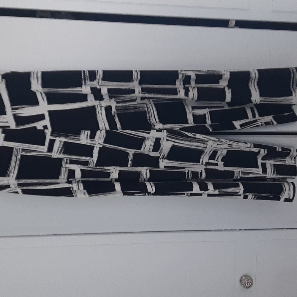 Cropped geo pants